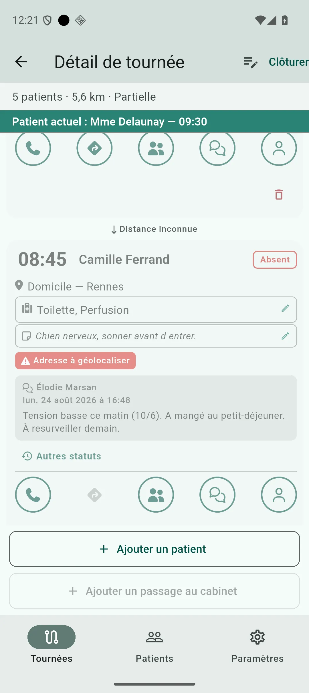 Tuile de passage avec sa ligne de note personnelle, éditable d’un toucher